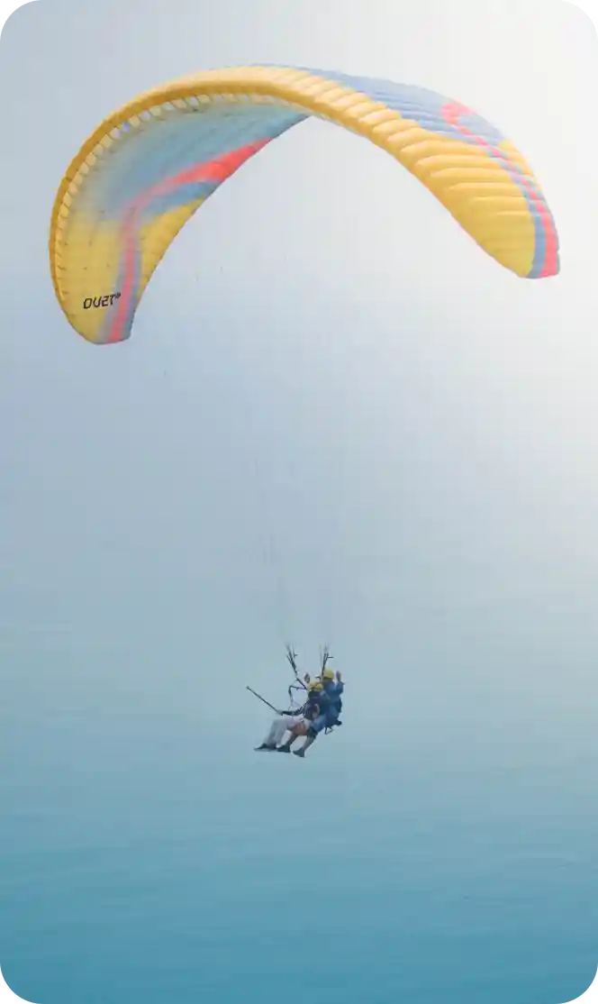 Paralayang menikmati udara Sumatera Barat bersama Govana Adventure