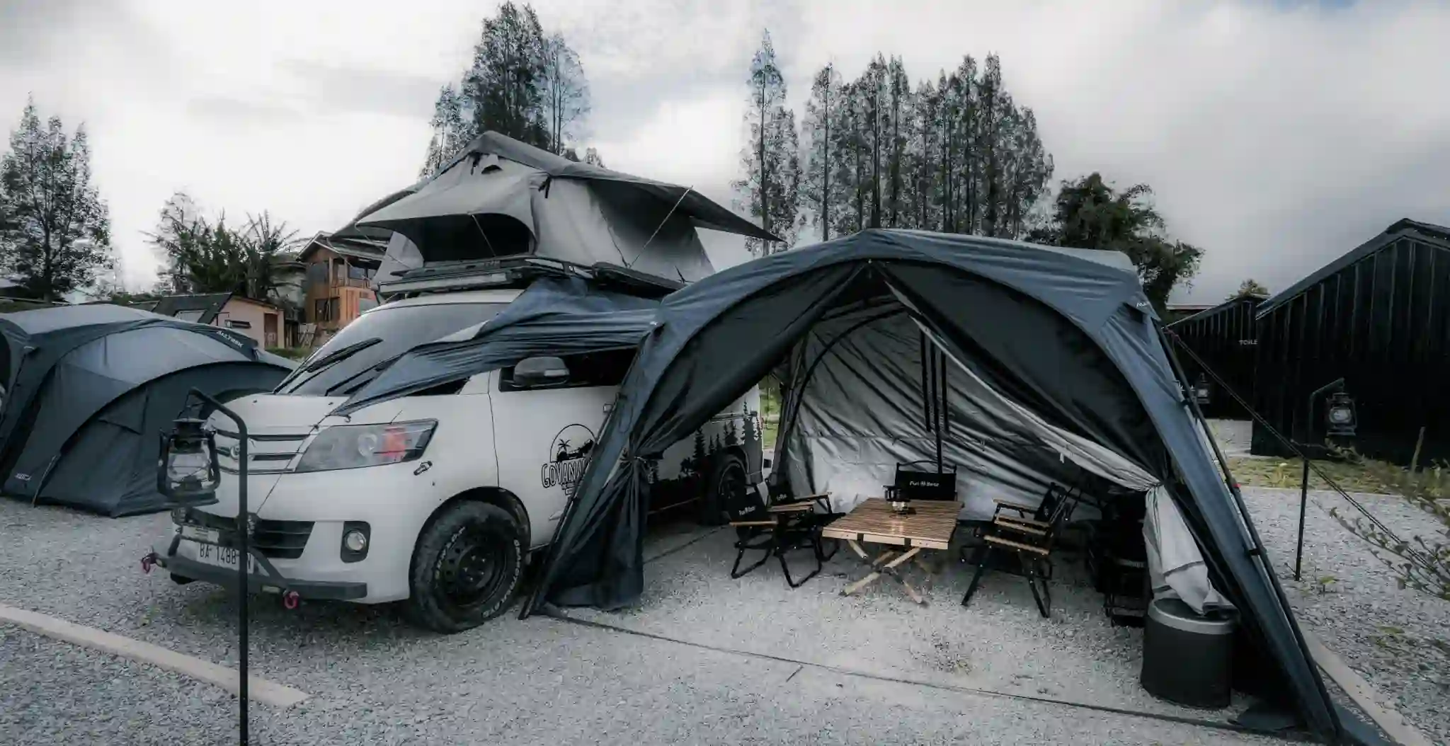 Camping dengan Camper Van di Lasuang Batu Alahan Panjang
